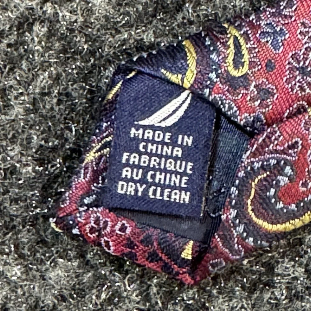 Men's Nautica Paisley Burgandy Blue Yellow Tie 100% Silk L: 59